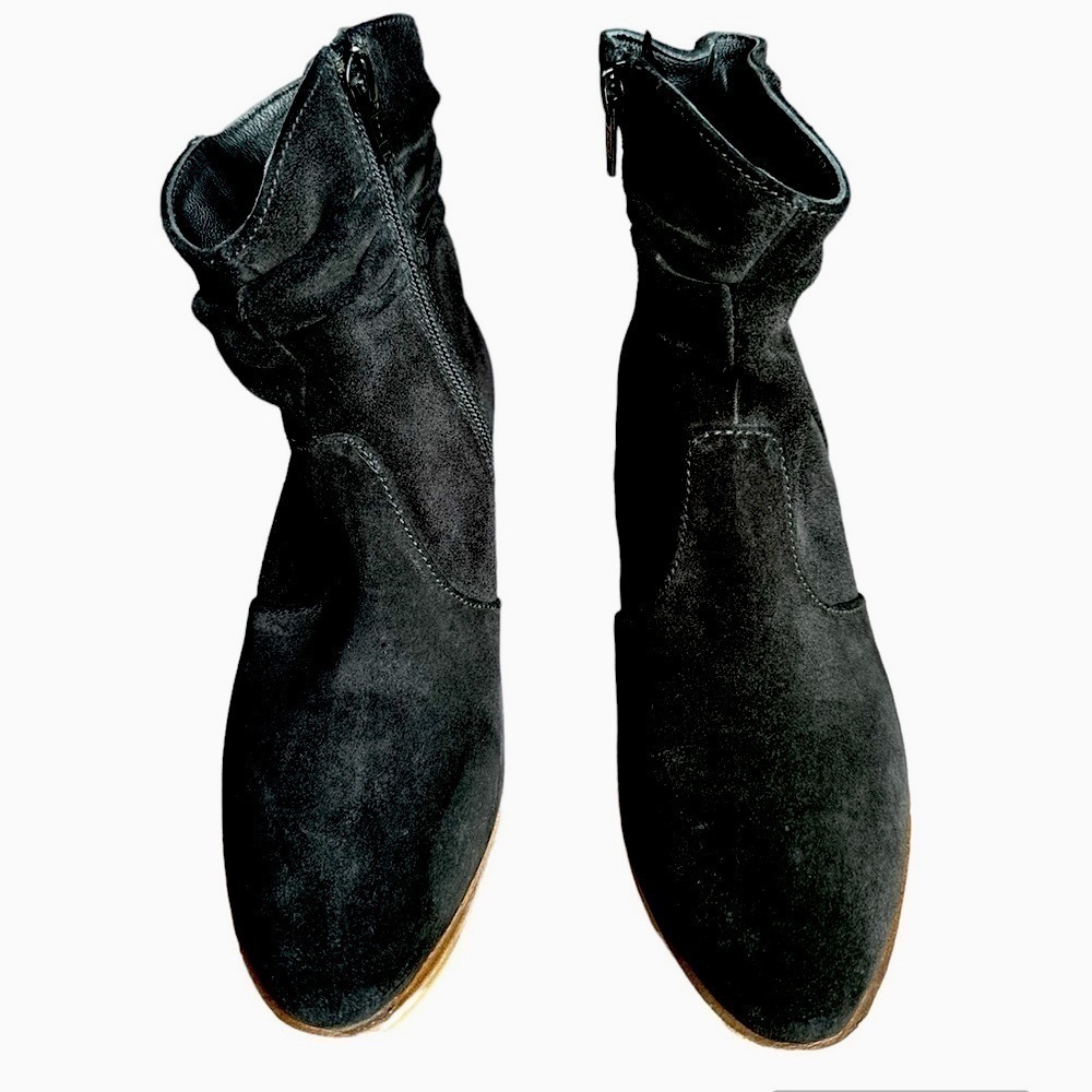 Anthropologie Barcelona Black Suede Ankle Block Heel Booties Boots size 6 - Picture 5 of 15